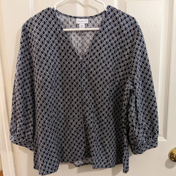 Liz Claiborne Tops - New with tags!  Liz Claiborne navy and white, button down top, size PXXL